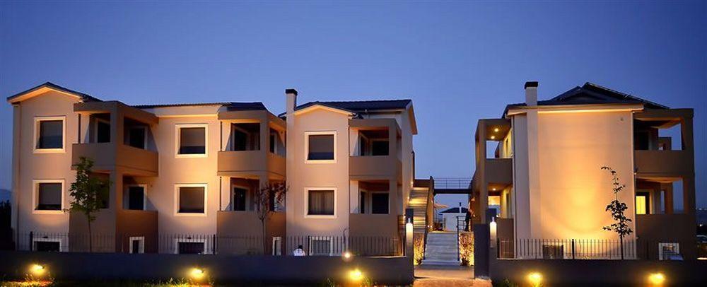 Ellopia Point Hotel 3*