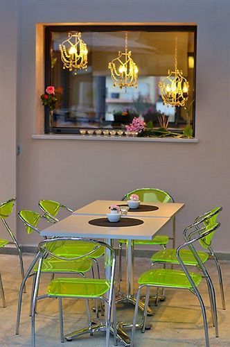 Ellopia Point Hotel 3*
